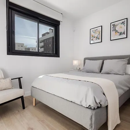 New Cozy 2-bedroom In Center Apartment Estepona