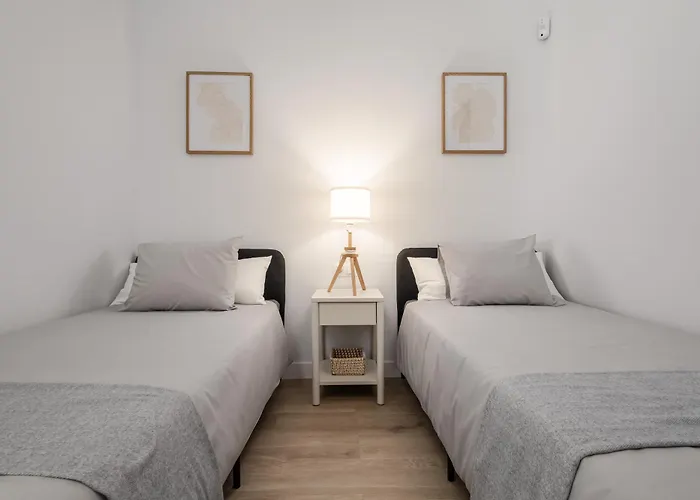 New Cozy 2-bedroom In Center * Estepona