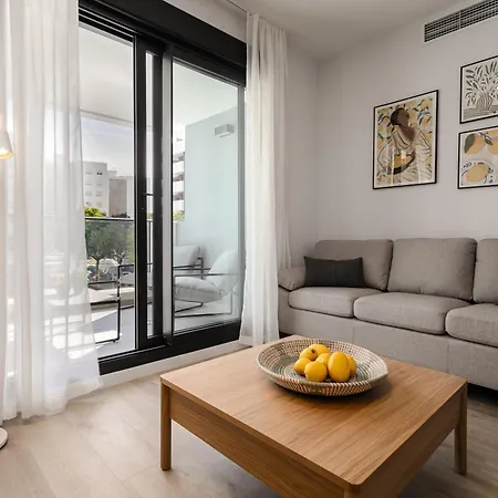 New Cozy 2-bedroom In Center *